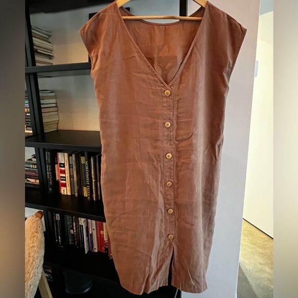 *SOLD* Esby reversible linen dress - Picture 4 of 7